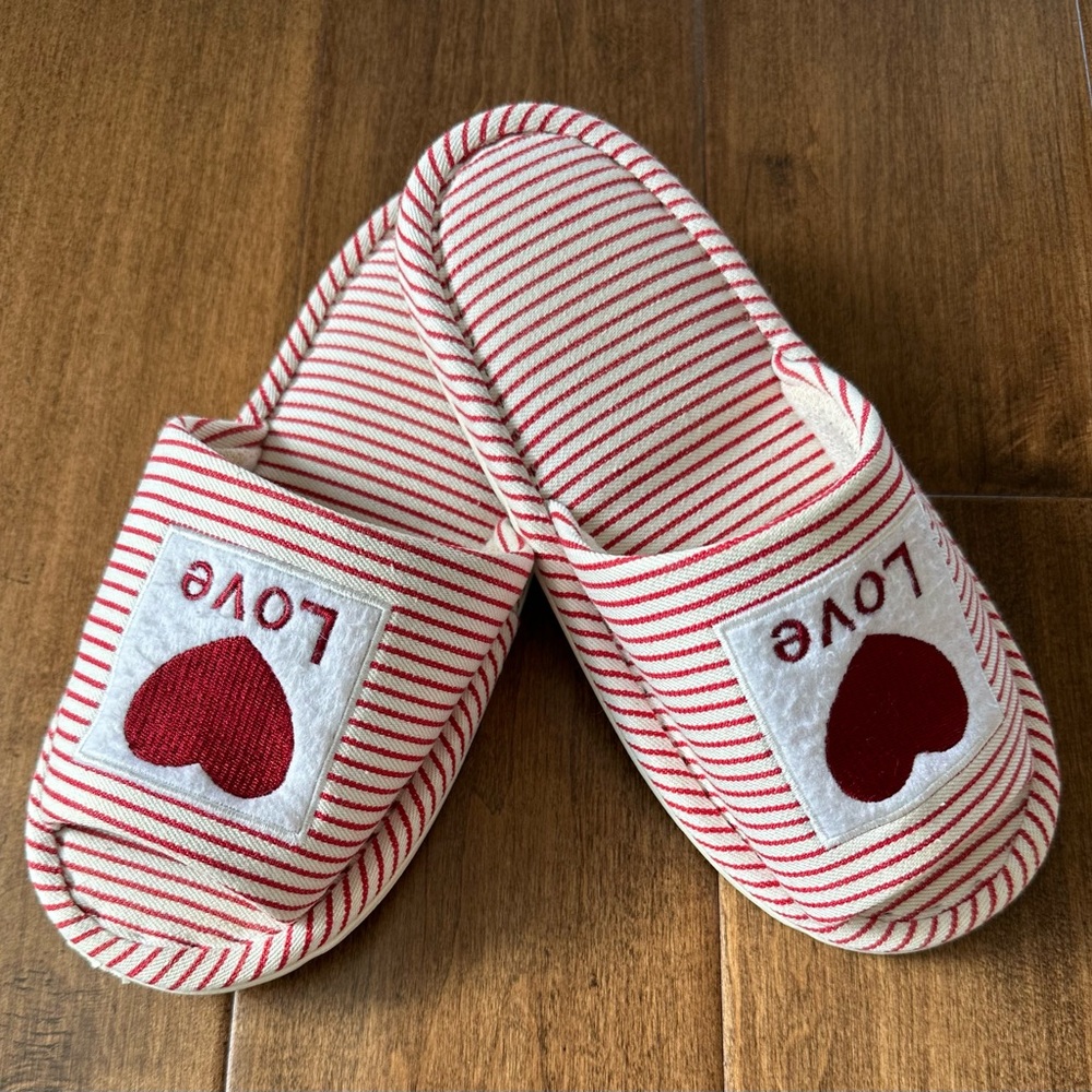Love 💕 Slippers